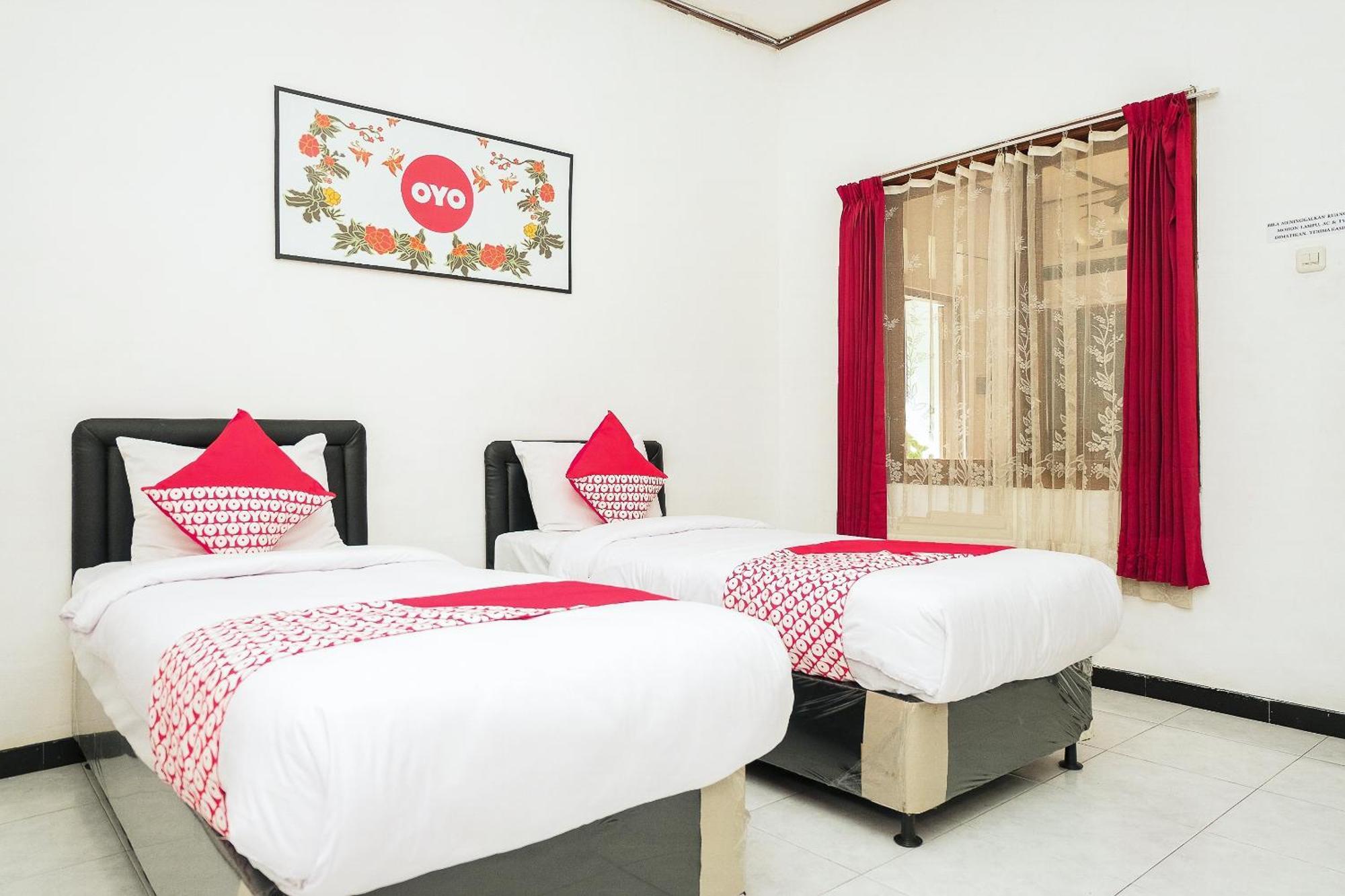 Super Oyo 353 Loesje Guest House Syariah Malang Luaran gambar